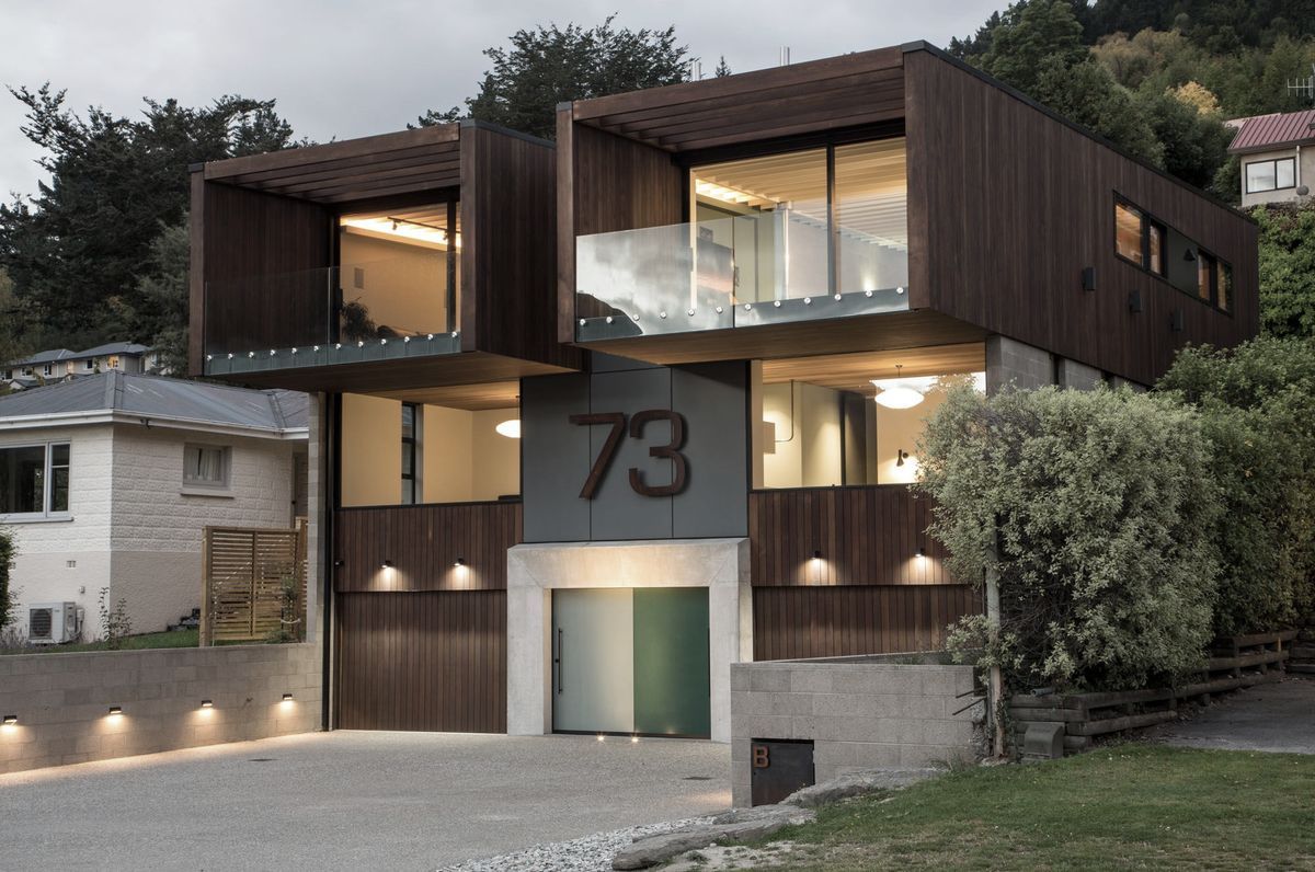 Binocular House | Assembly Architects
