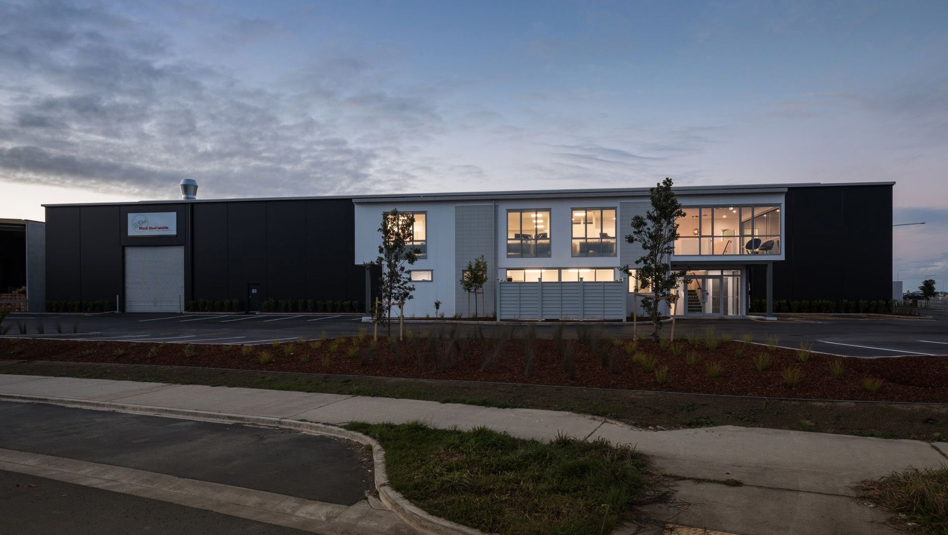 Blacksteel Mobile, Hobsonville banner