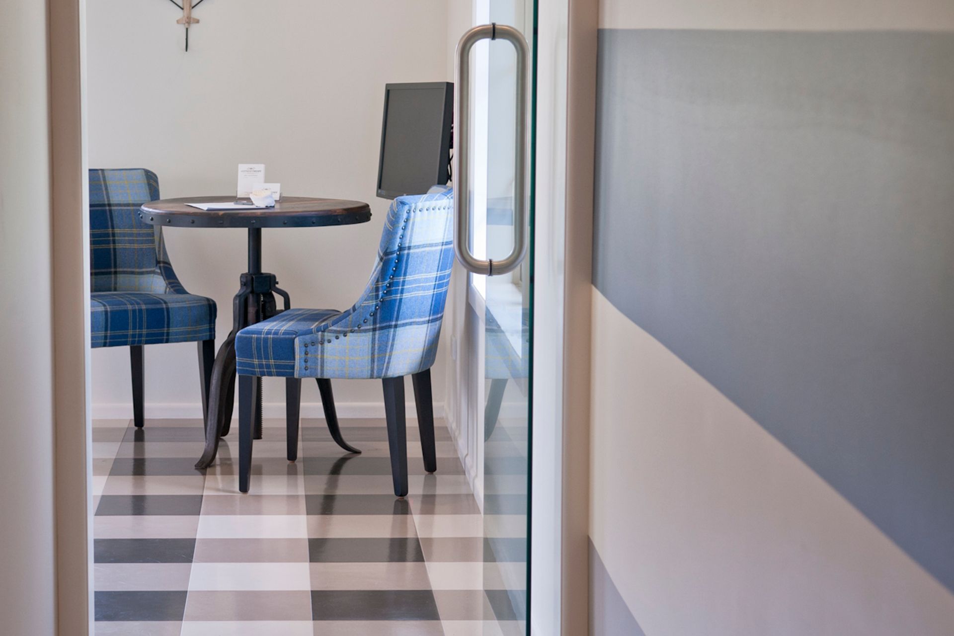 This design was a finalist in the International Dulux Colour Awards – Commercial Interior.