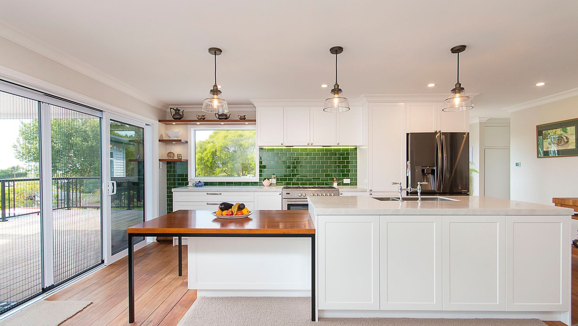 Bright Statement Country banner