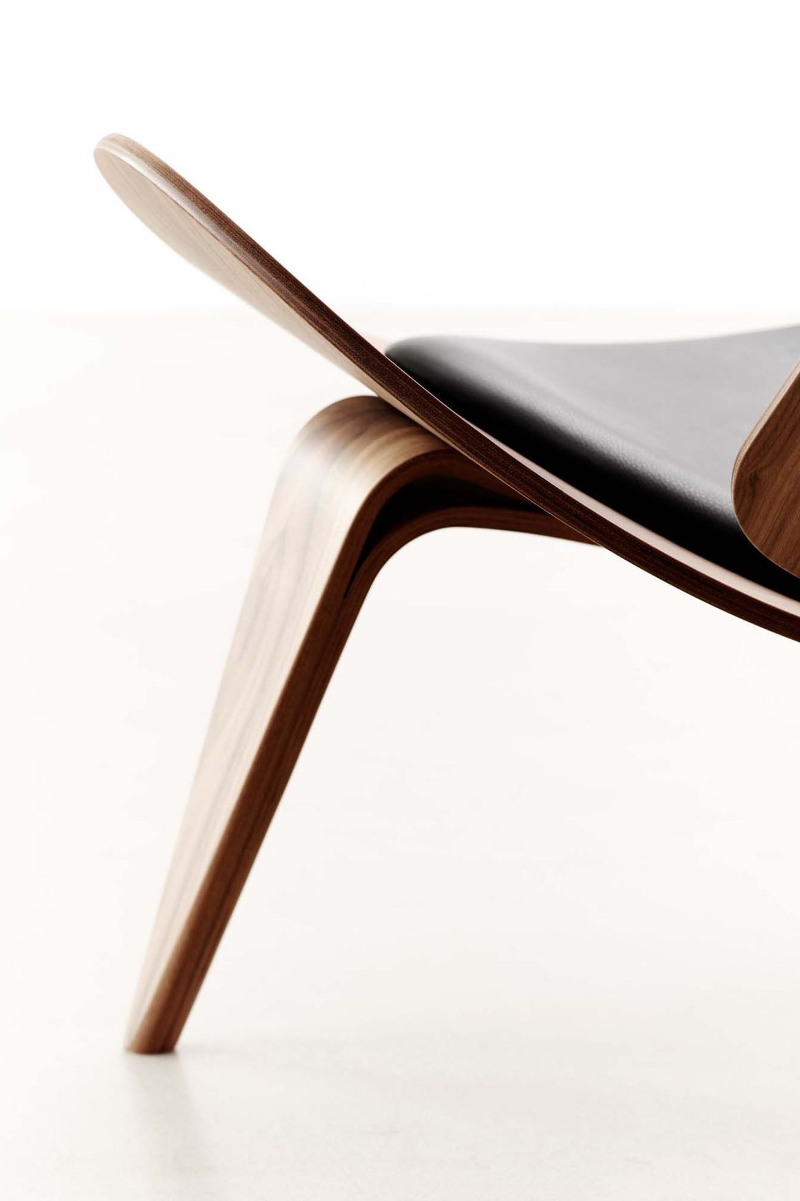 CH07 Shell Chair by Carl Hansen + Son