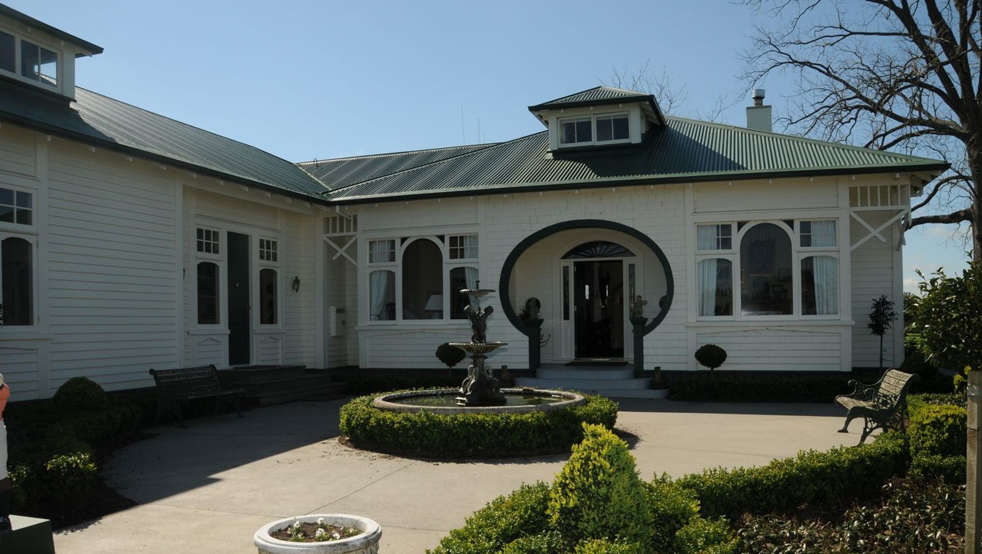 Cambridge Villa Renovation banner