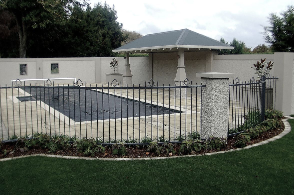 Cambridge Pool Area & Pergola