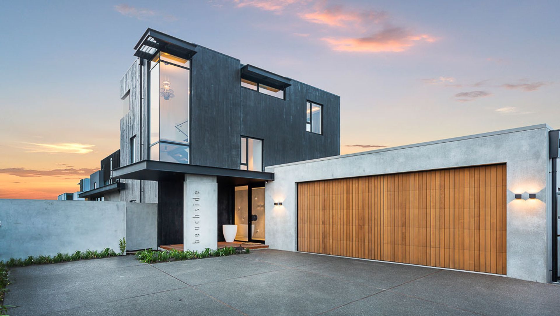 Waimariri Beach House banner