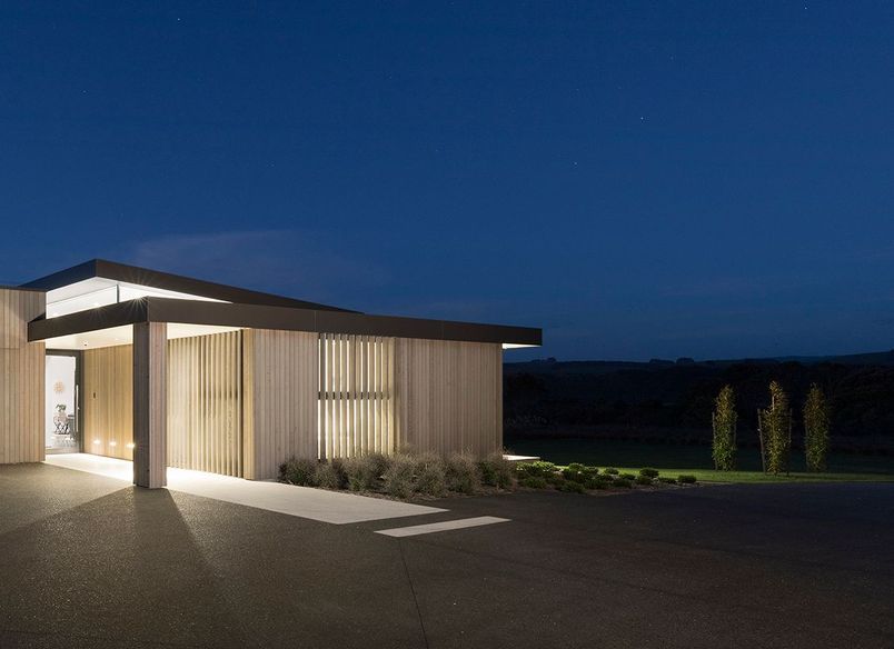 Chow:Hill Lake House