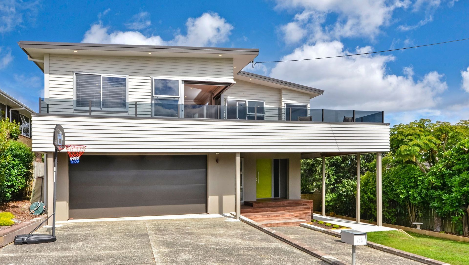 Churchill Home banner