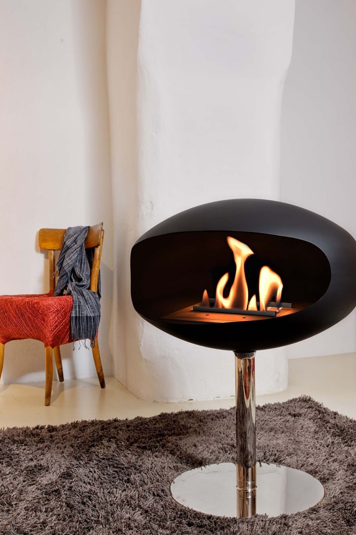 Cocoon Fires Pedestal Suspended Fireplace