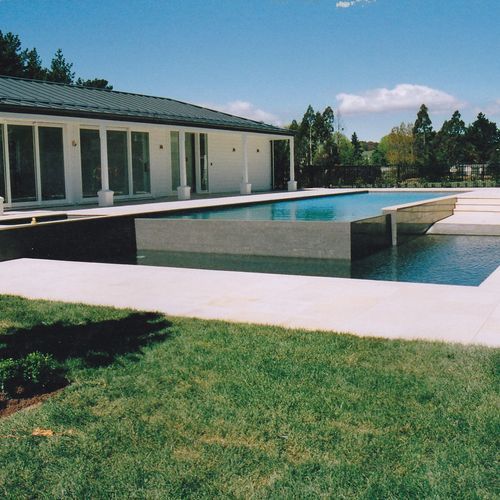 Hilton Taupo - Commercial Pool