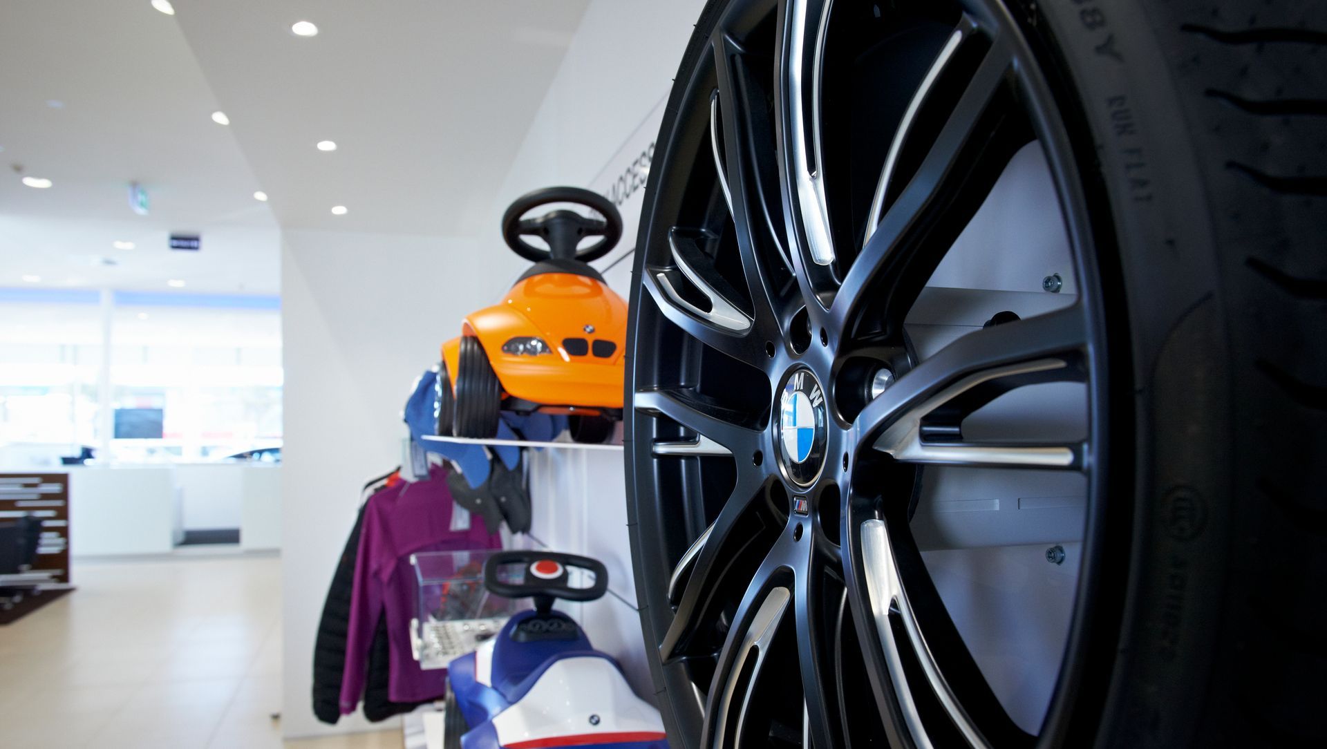 Coombes Johnston BMW Mini Showroom and Workshop banner