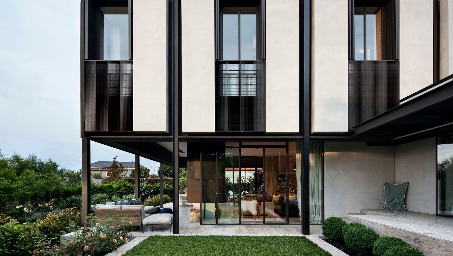 Country House in the City banner