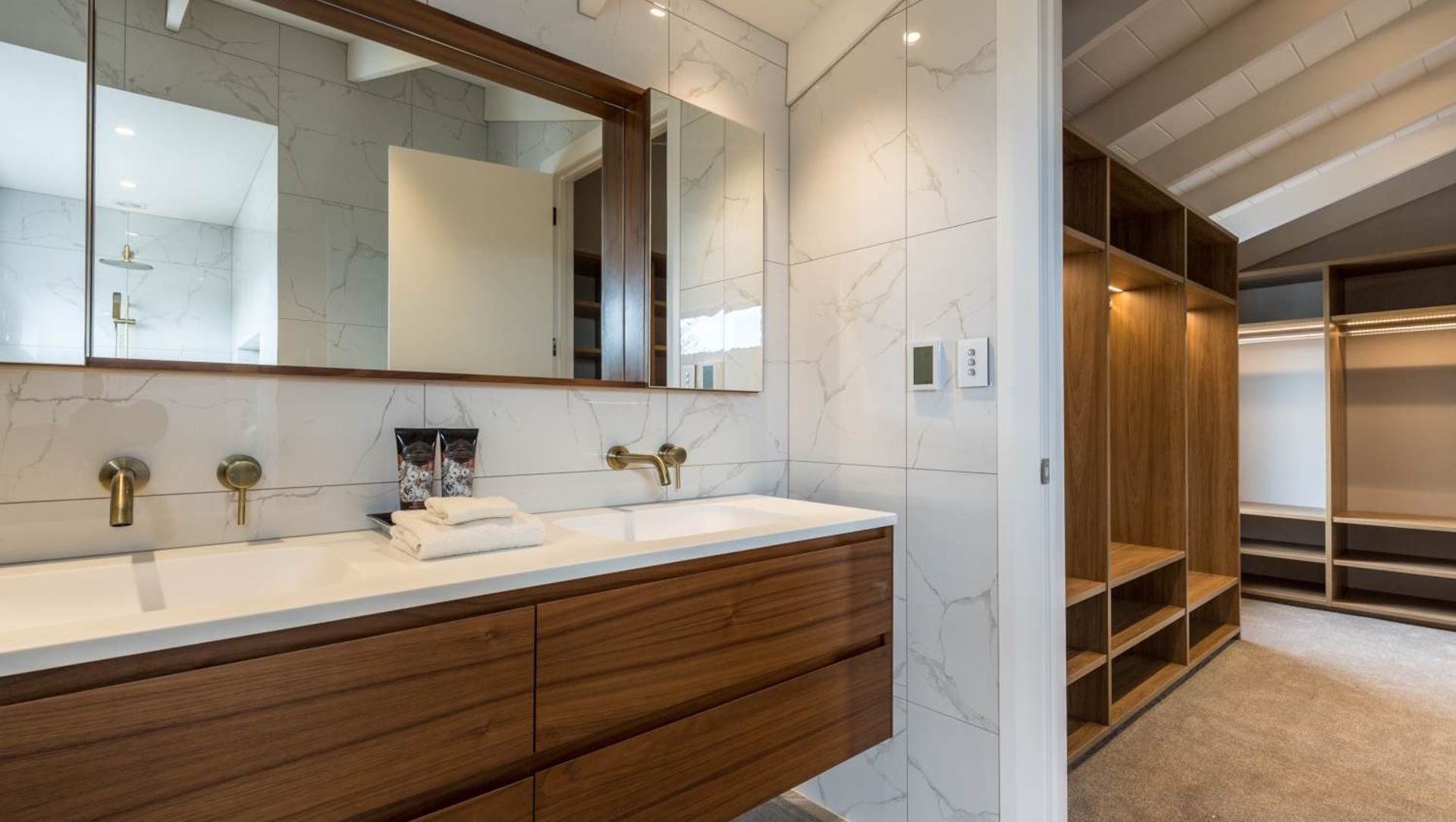 Craig Road Home banner