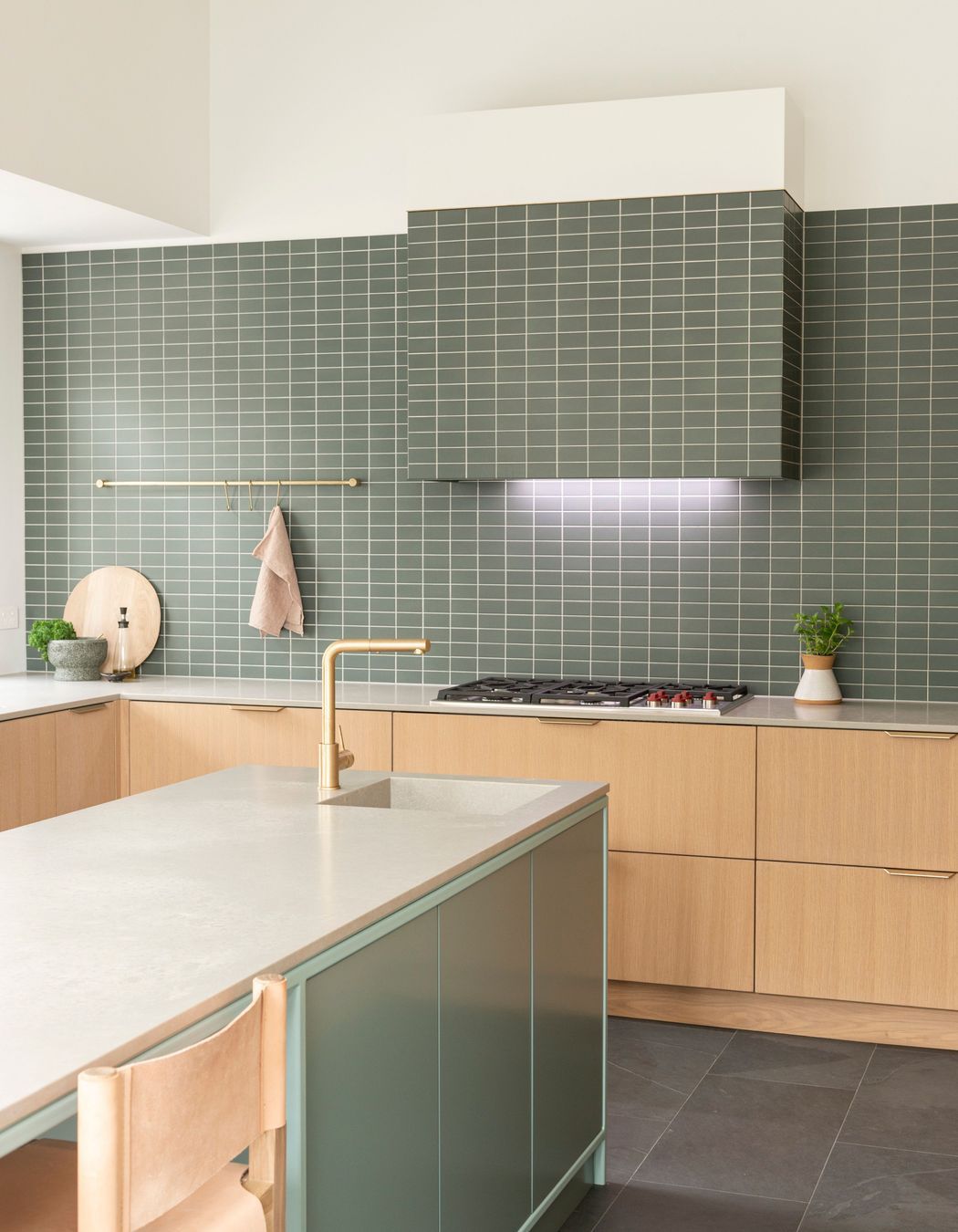 Photographer: Helen Bankers