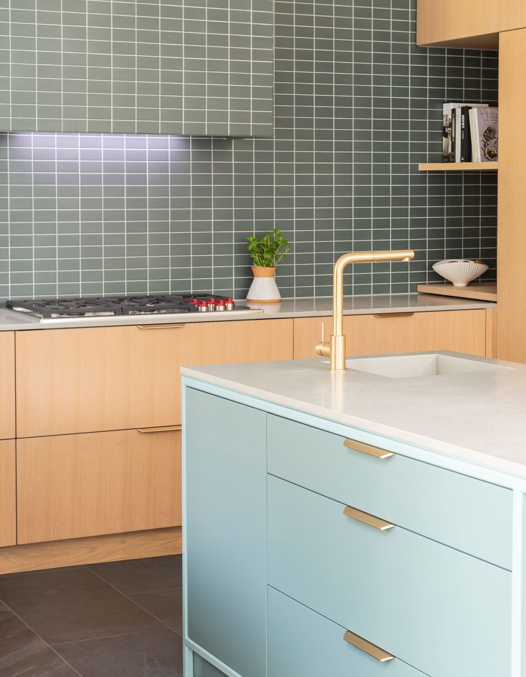 Photographer: Helen Bankers