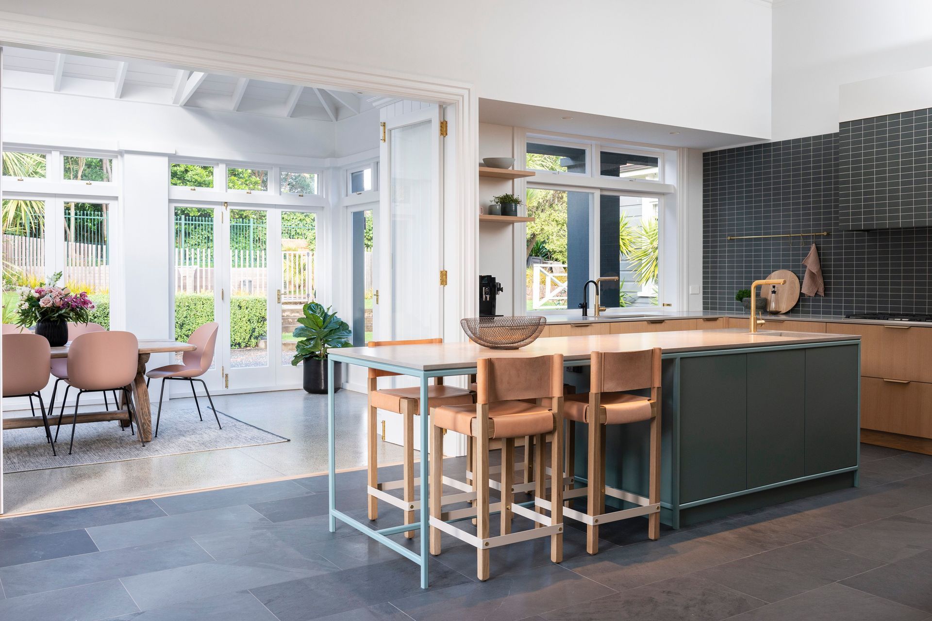 Photographer: Helen Bankers