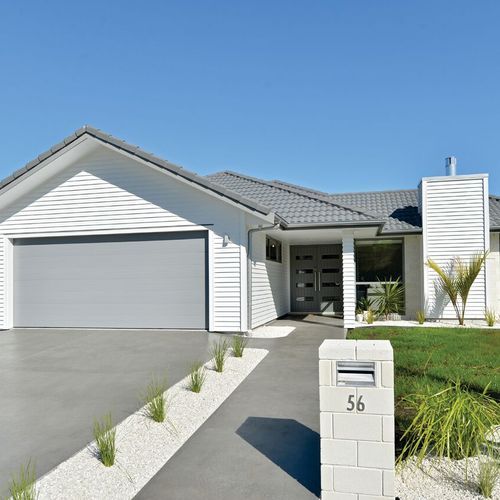 Dominator Milano Garage Doors