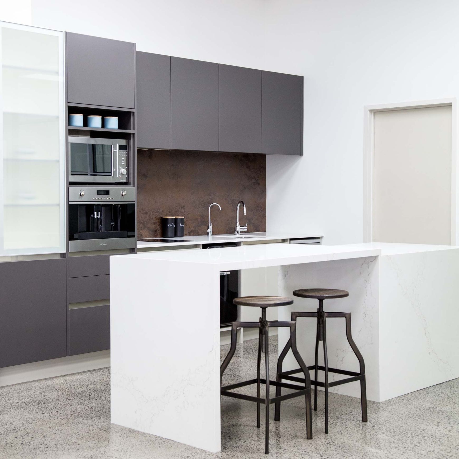 Durostyle Bronze Series - Lyell Kitchen Cabinet Doors