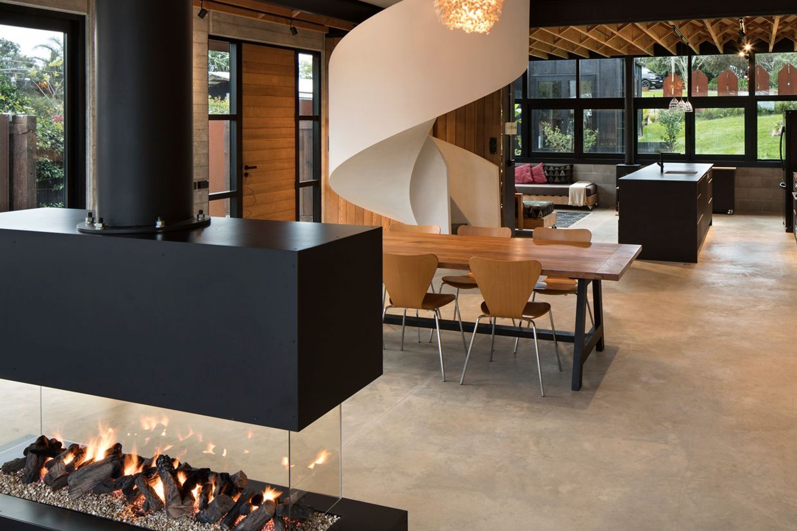 Eastside Quattro Fireplace