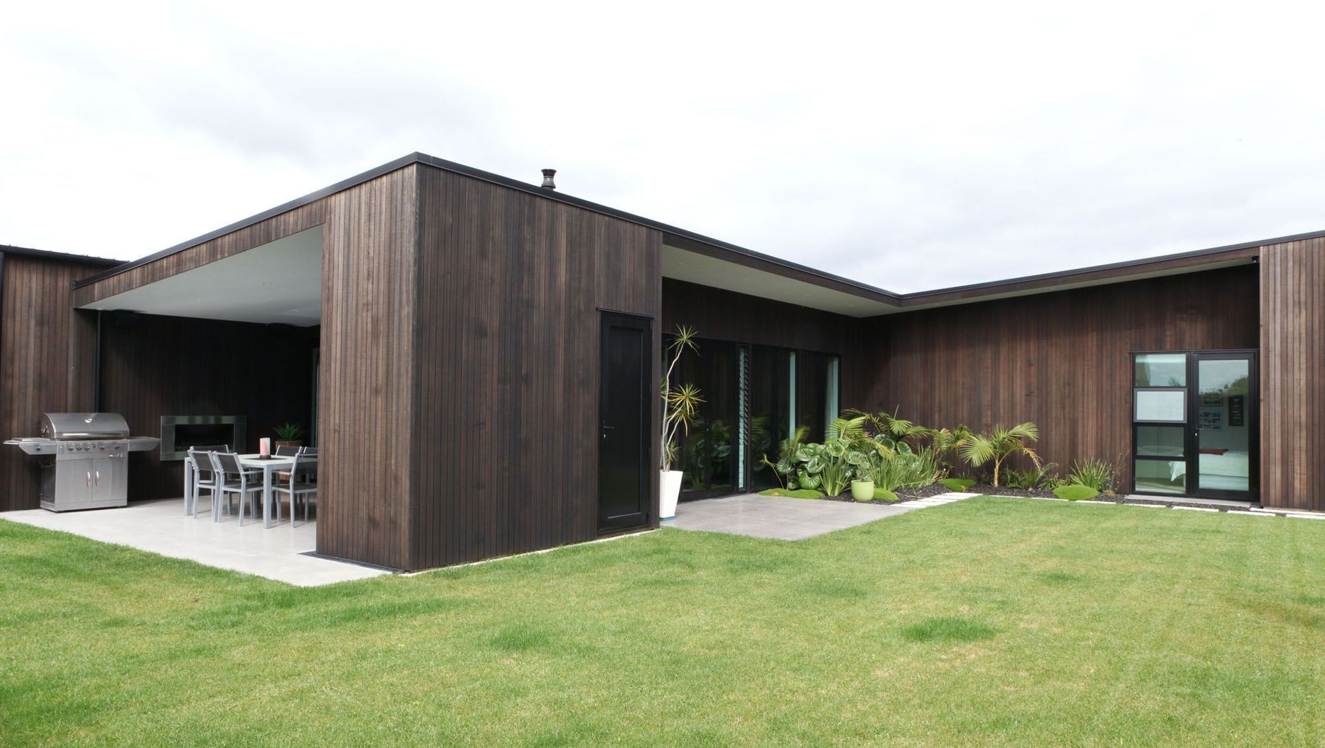 Eclipse Residence banner