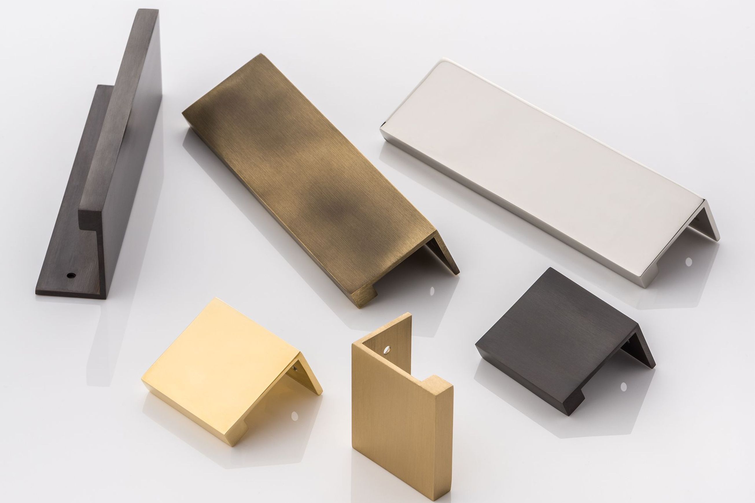 Joseph Giles Edge Pull Handle Collection