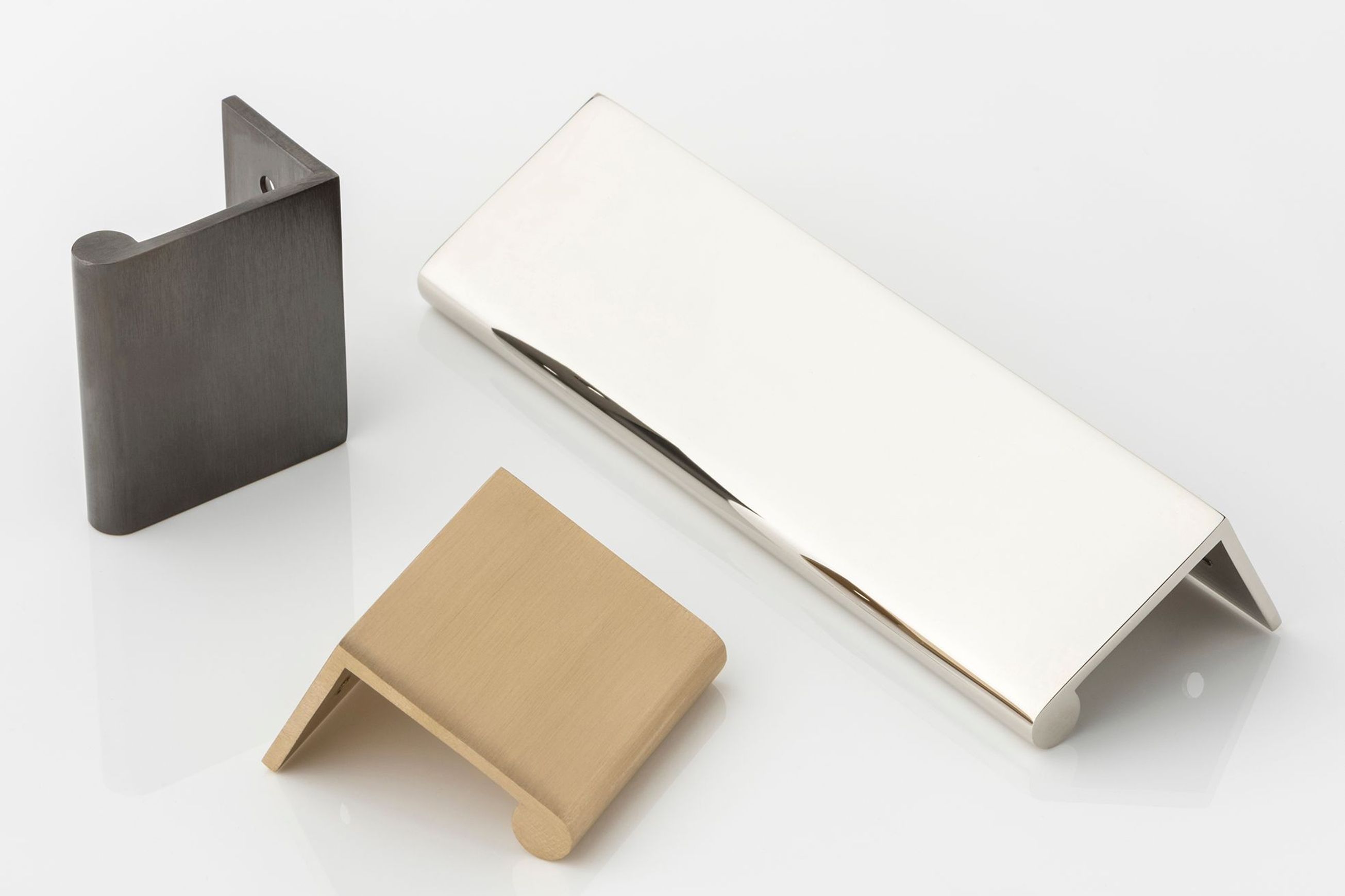 Joseph Giles Edge Pull Handle Collection
