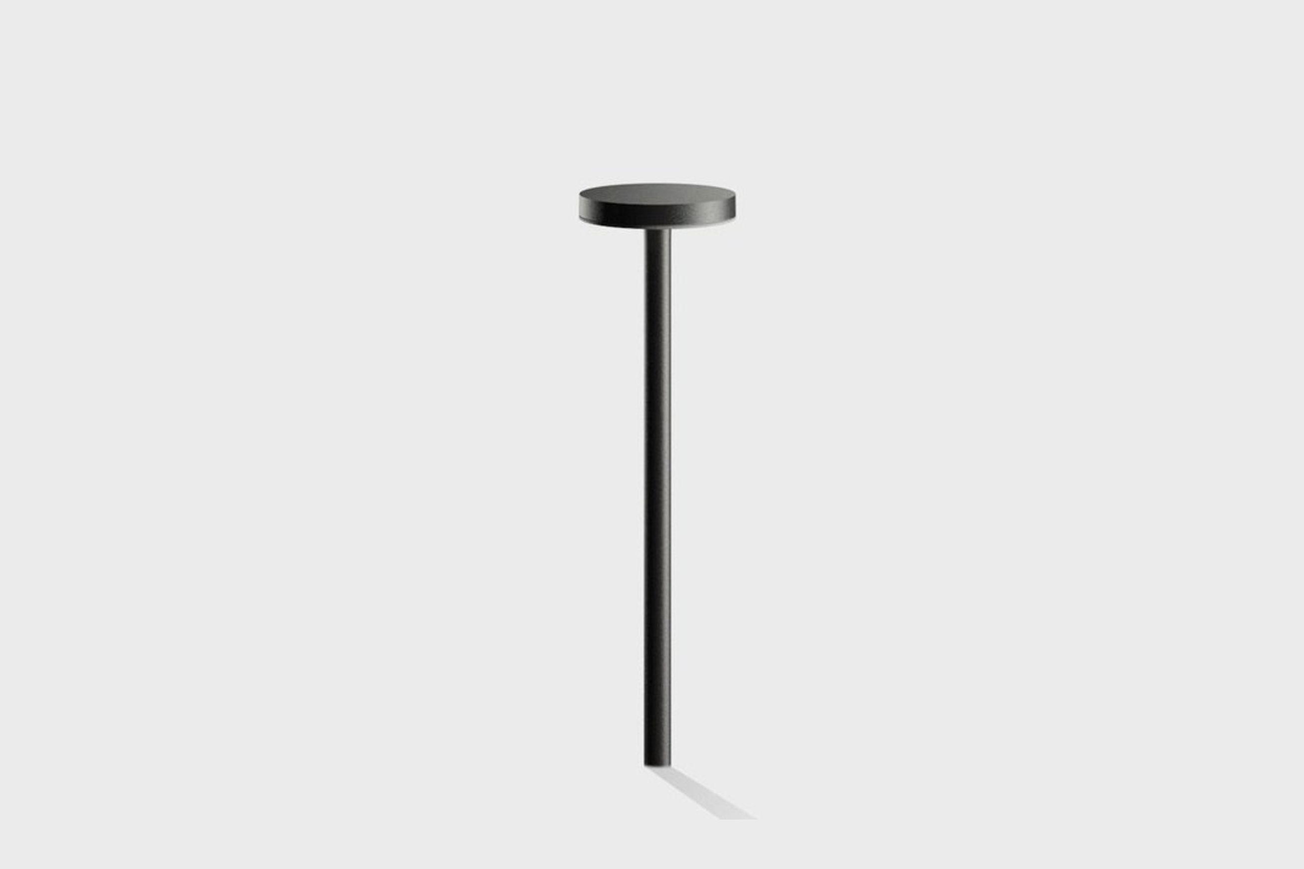 EKLEIPSIS Outdoor Bollard Lamp by Cariboni