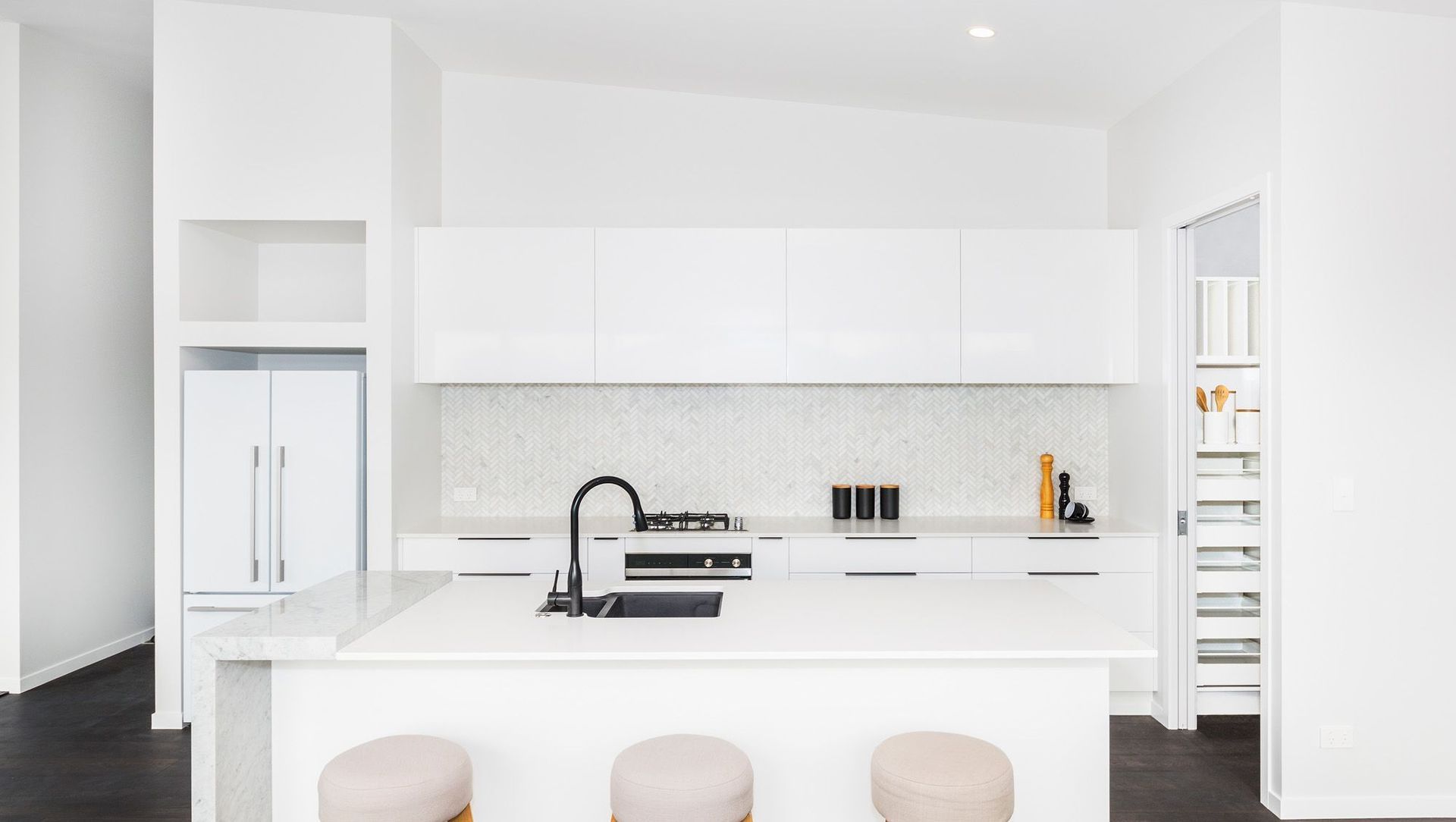 Elegant Simplicity banner