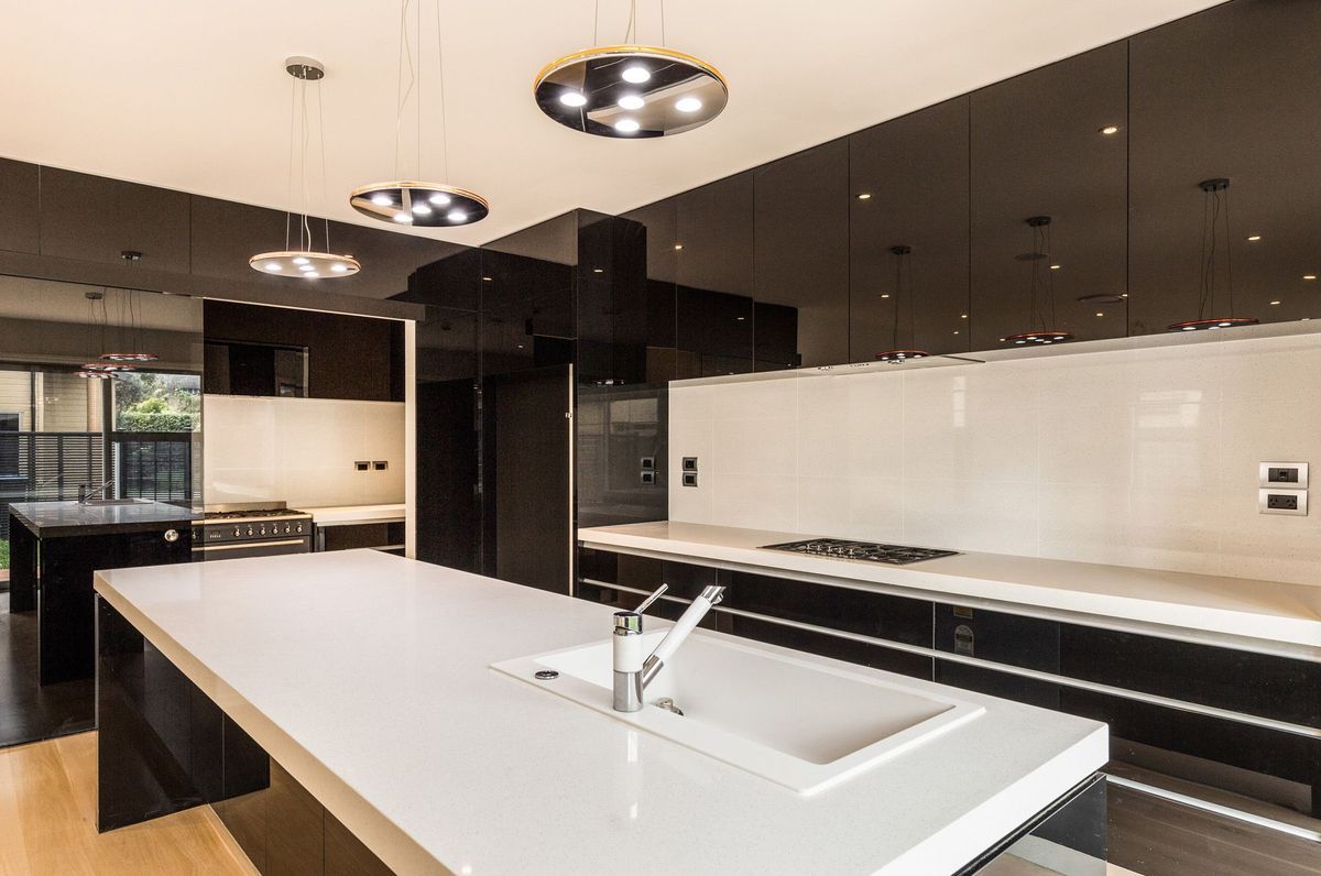 Epsom I Kitchen