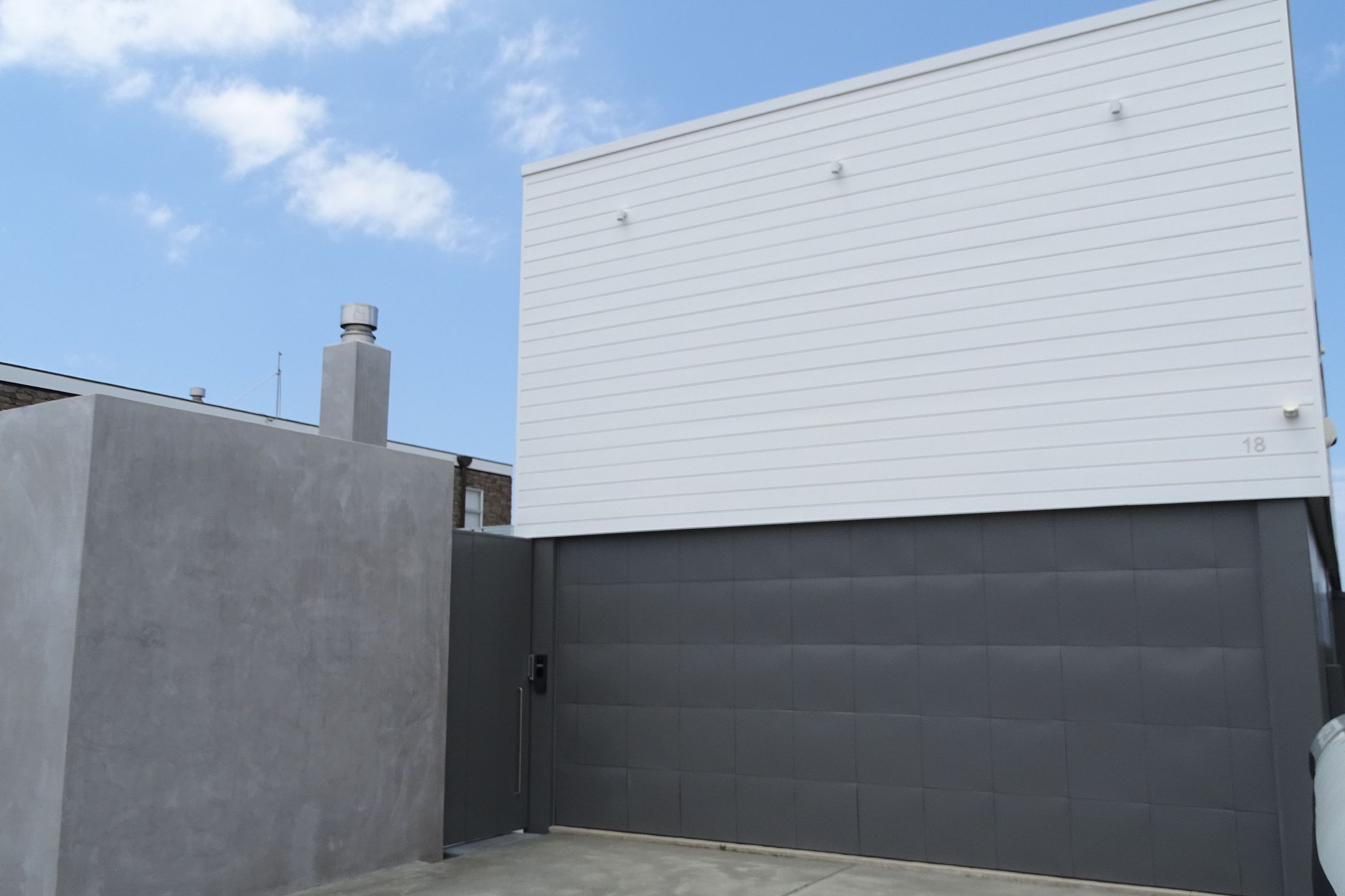 AUTHENTIC GREY Premium Pre-Coated Aluminium