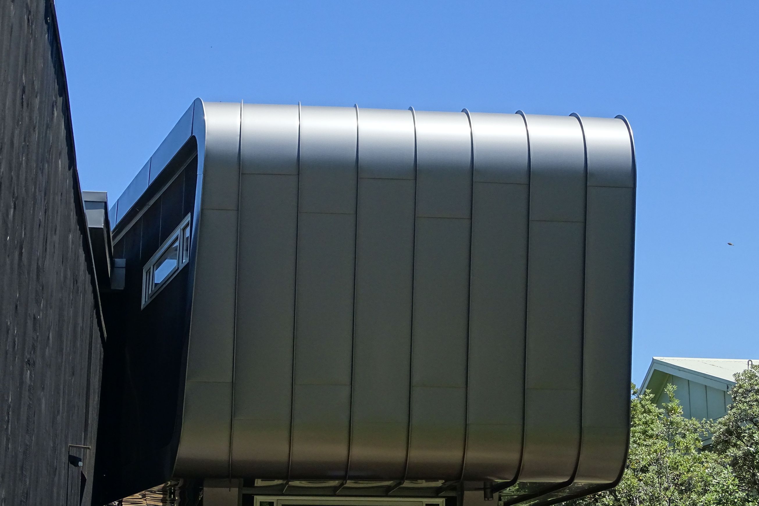 DARK GREY METALLIC Premium Pre-Coated Aluminium