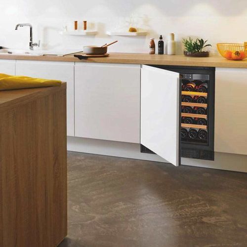 EuroCave Compact Wine Cabinet Wine Fridge V059