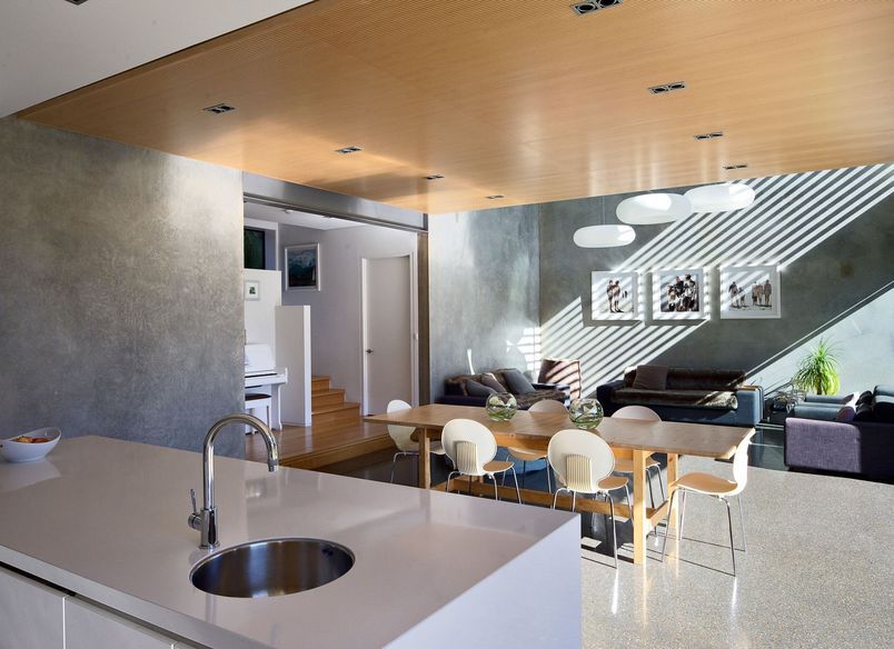 Examiner Street House