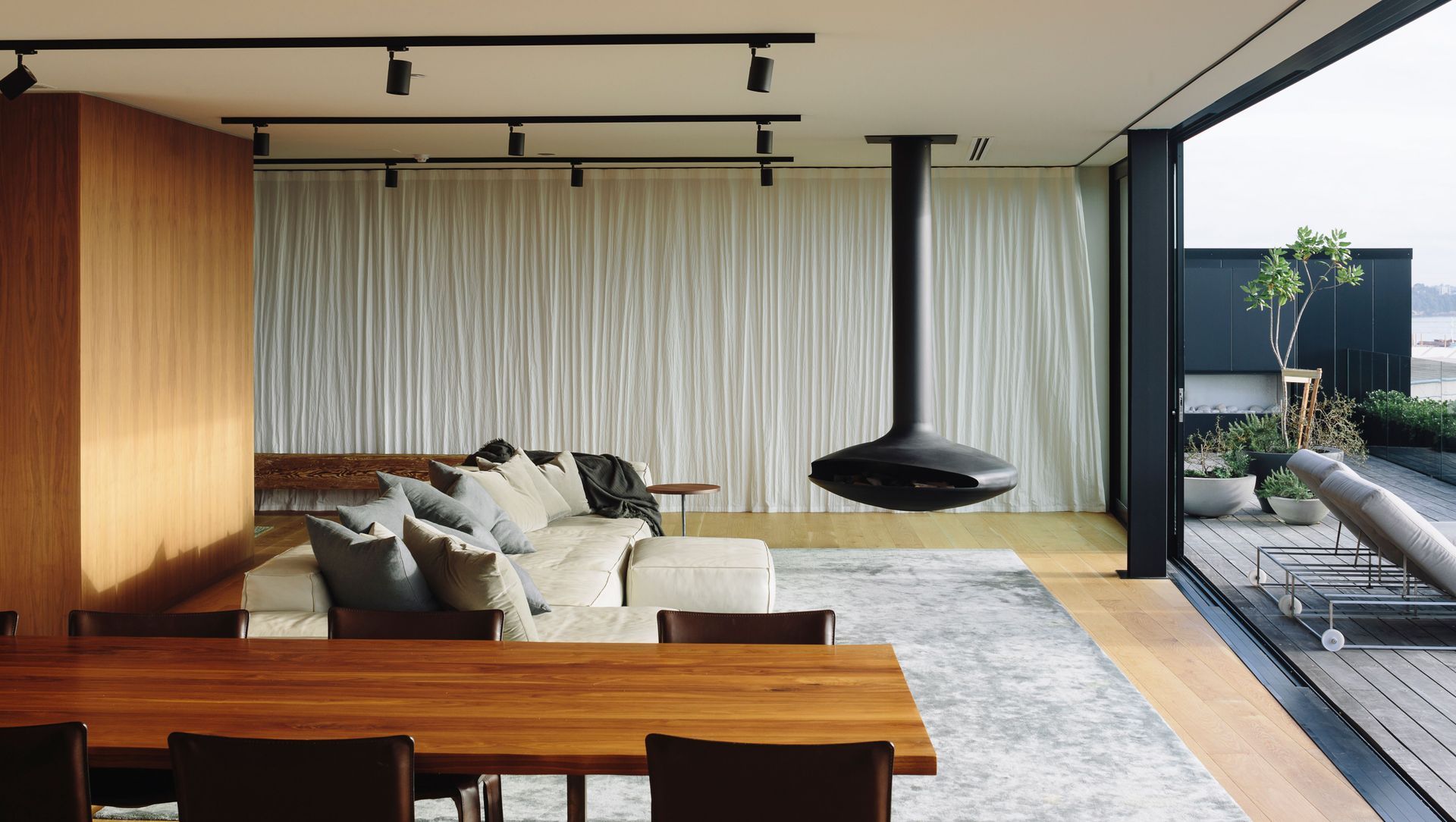 Ford Apartments banner