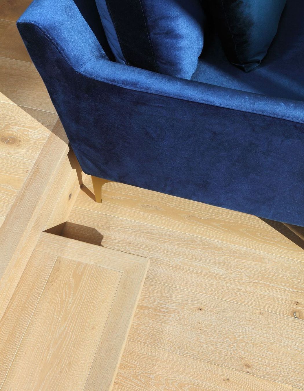 HURFORD'S supplied Freedom Flooring Elegant Oak White Wash 