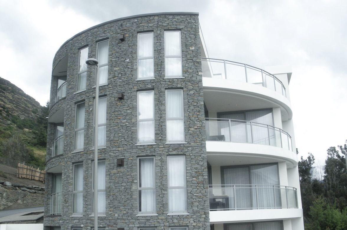 Gibbston Valley Schist, Hilton Hotel, Queenstown