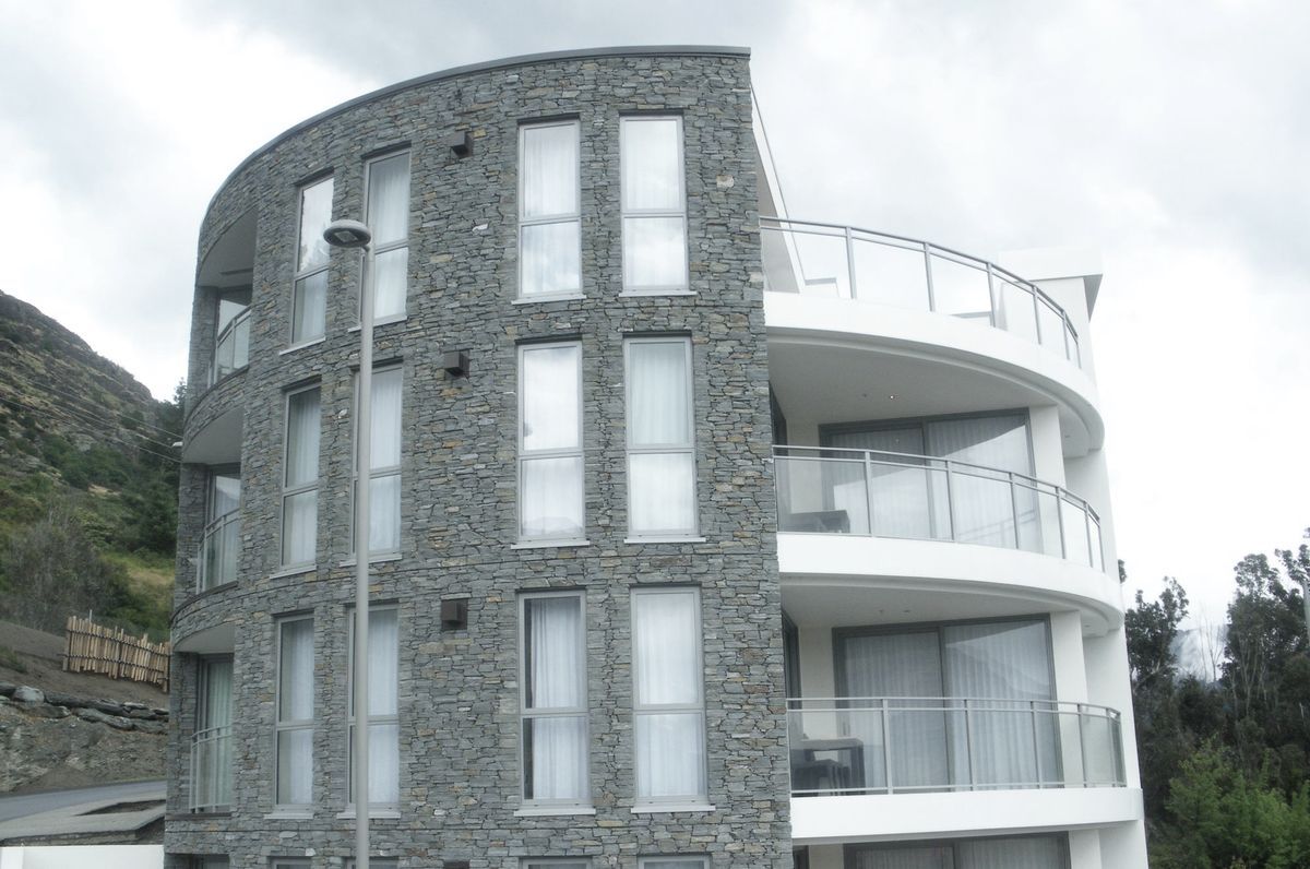 Gibbston Valley Schist, Hilton Hotel, Queenstown