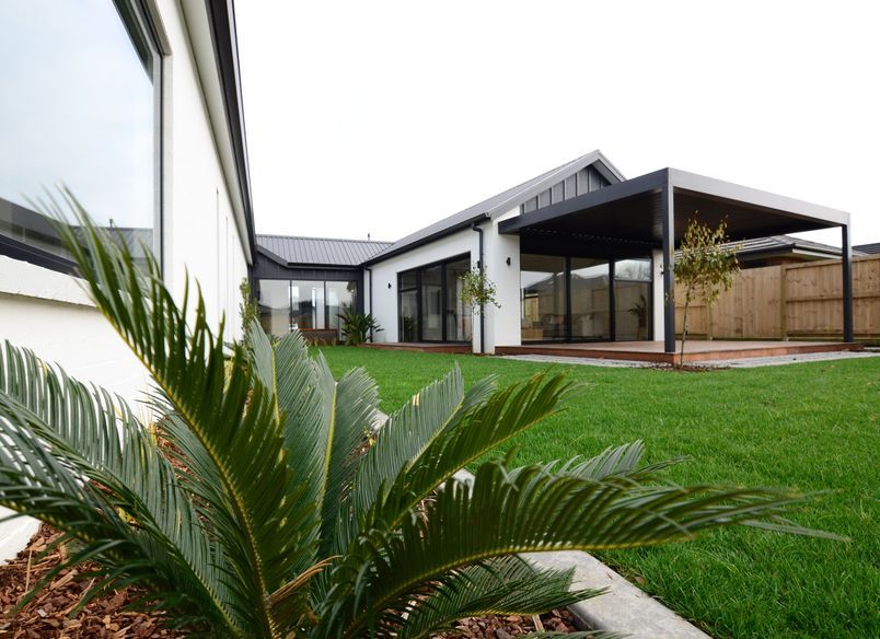 Splayed Pavilion - Flagstaff, Hamilton