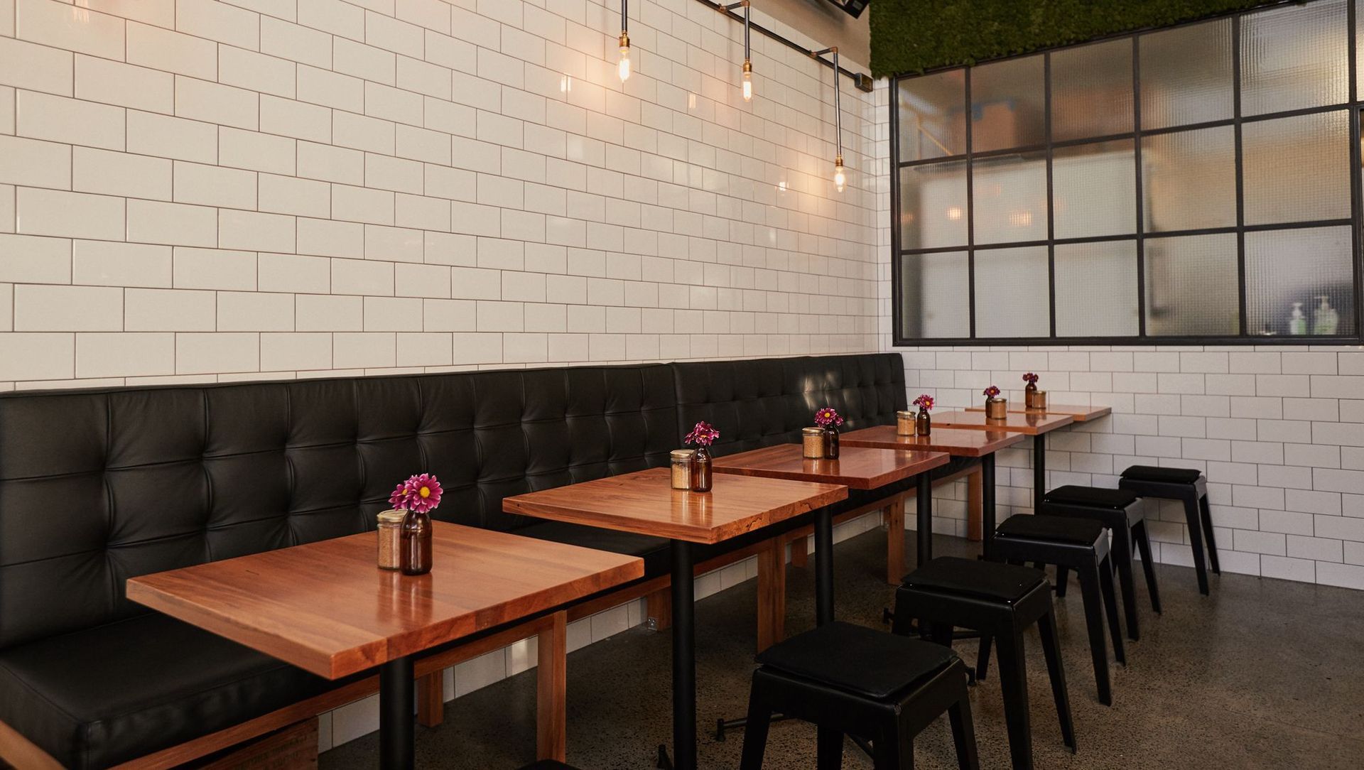 Goodness Gracious, Parnell banner