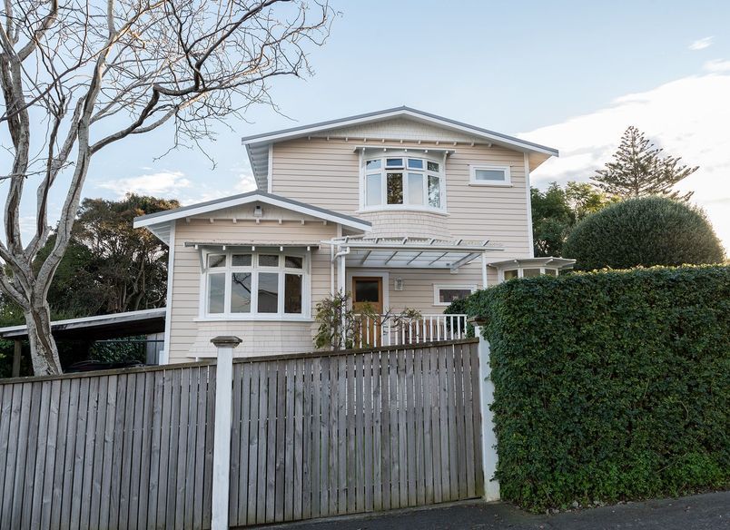 Going Up in Onehunga