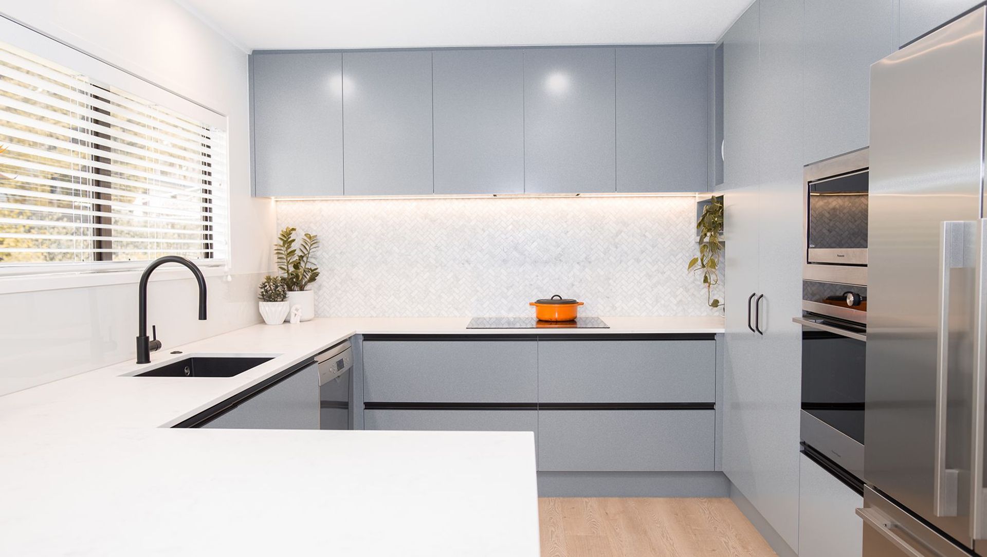 Hibiscus Coast banner