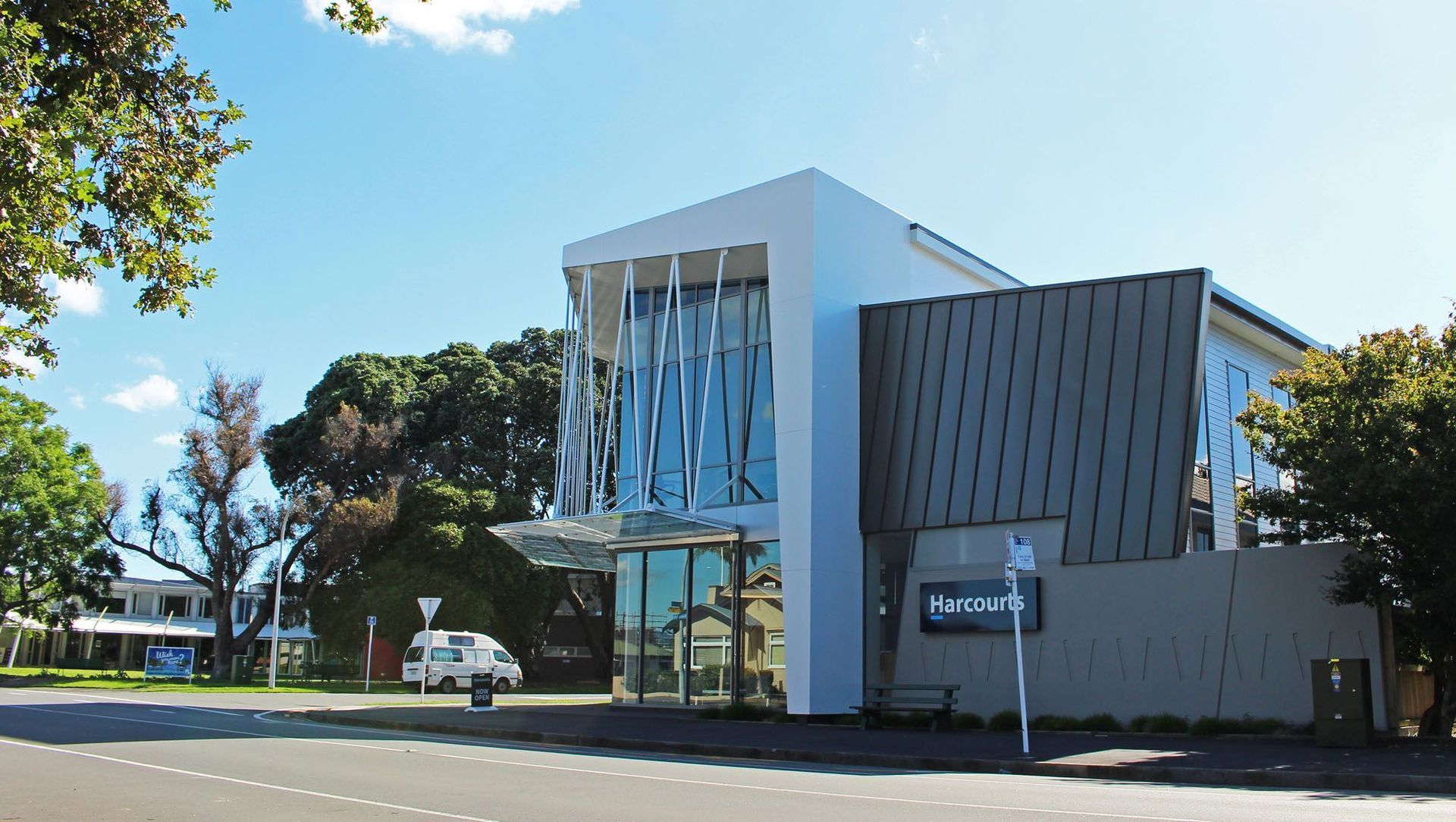 Harcourts Head Office banner