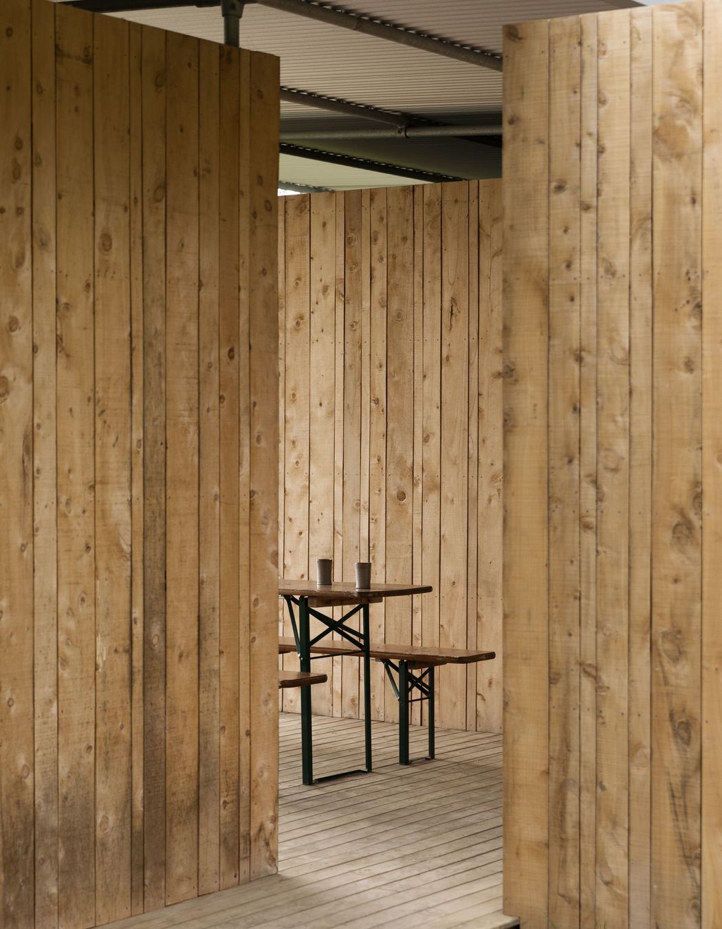 Macrocarpa is a locally sourced timber that creates a warm and textural cladding.