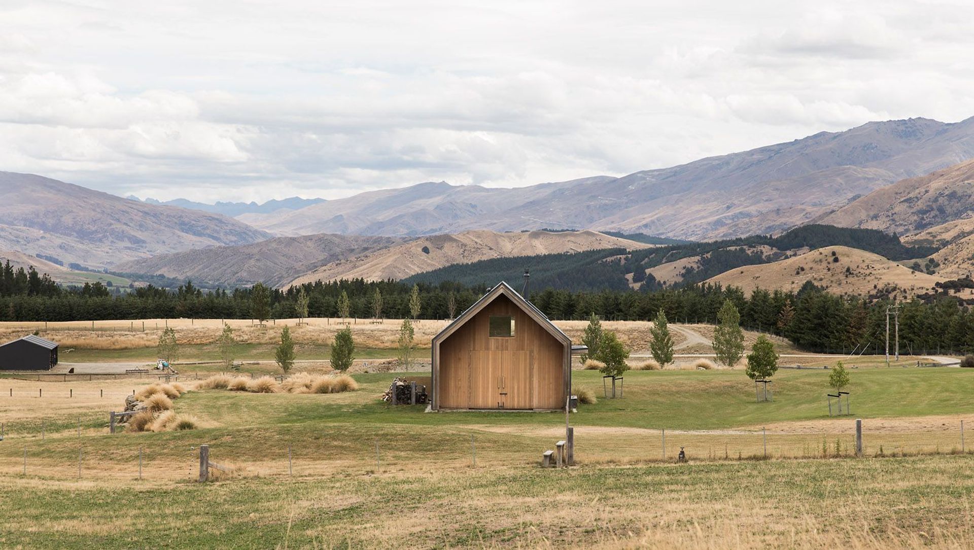 Hillend Station banner