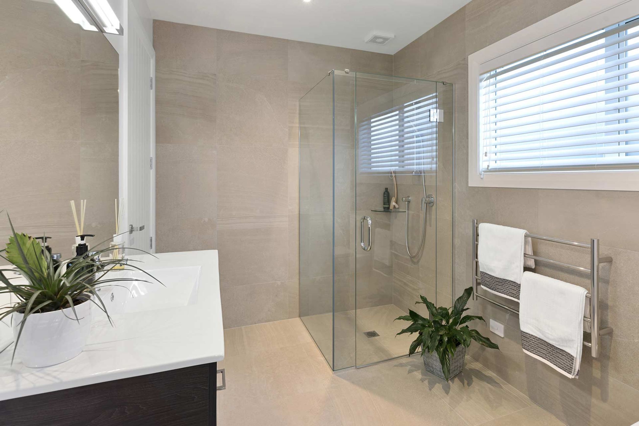 Frameless Glass Box Showers