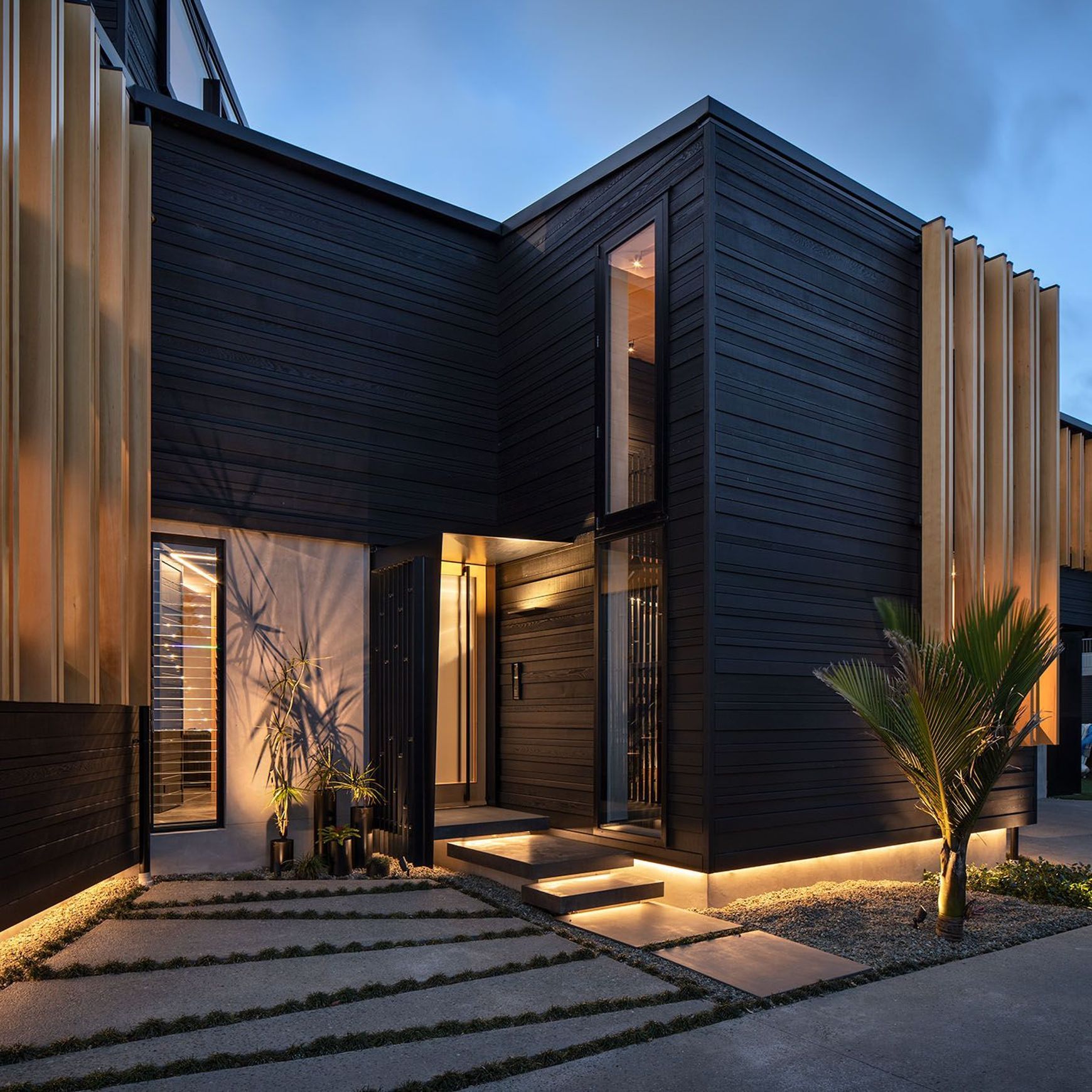 Horizontal Shiplap and Rusticated Weatherboard System