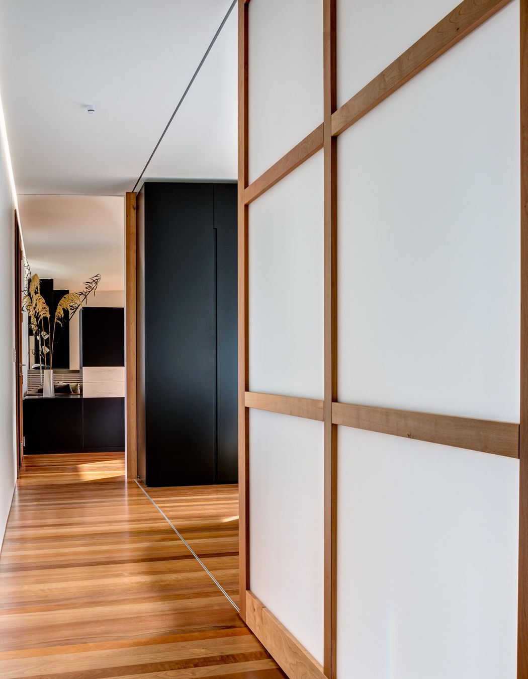 Two doors over three rooms 