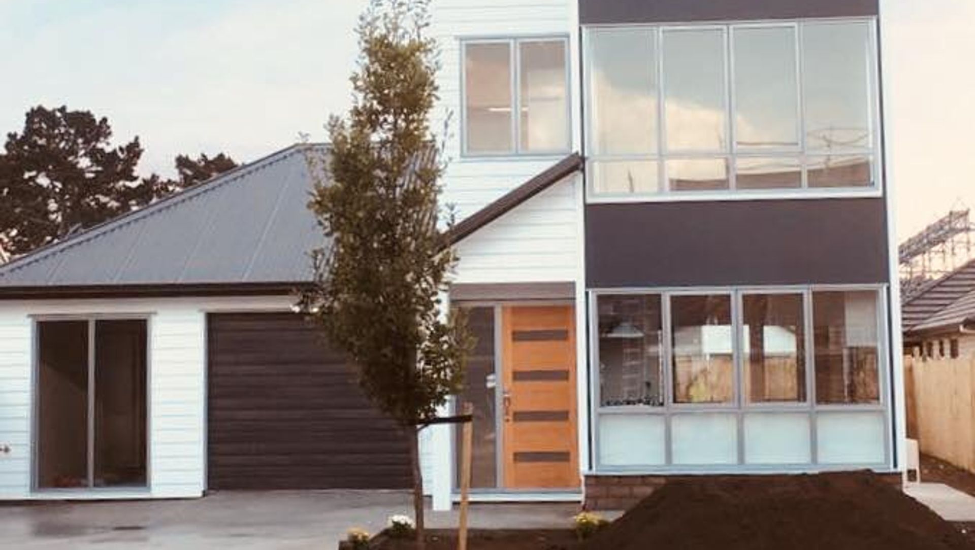 Houses in Takanini banner