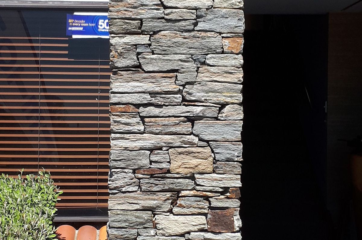 Hyde Grey Schist, Marine Parade, Mount Maunganui
