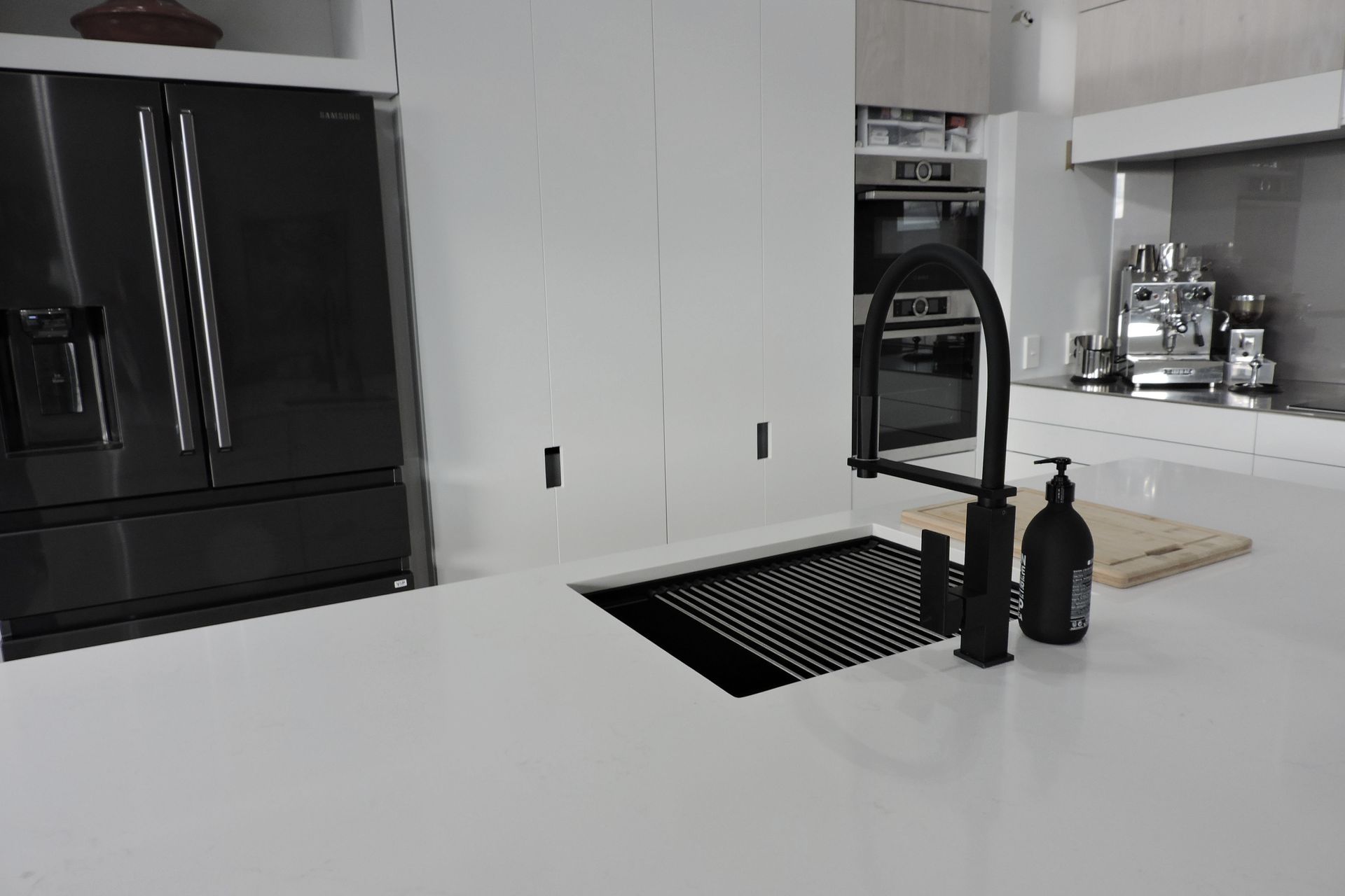 Supporting Image 1 for IKON Commercial