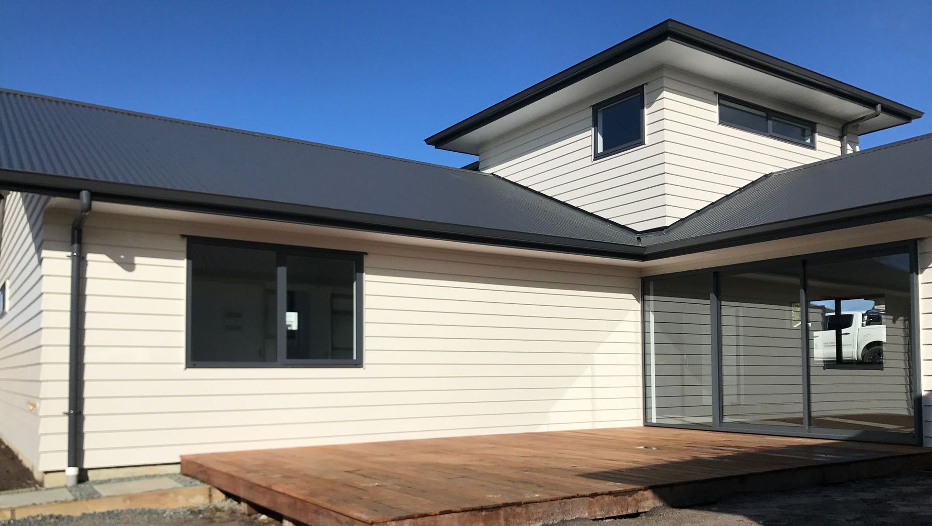 Kawaupaka Road banner