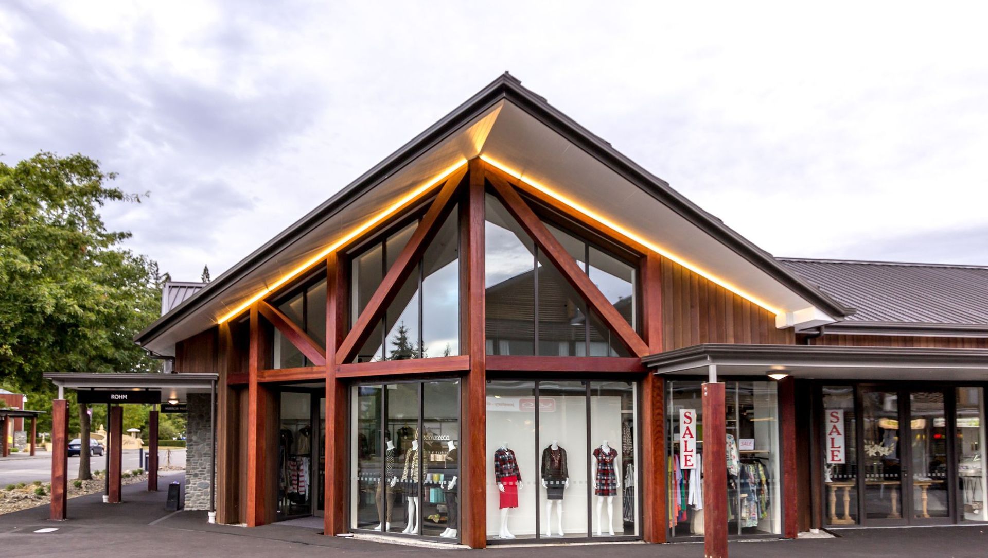 Hanmer Springs Shopping Centre banner